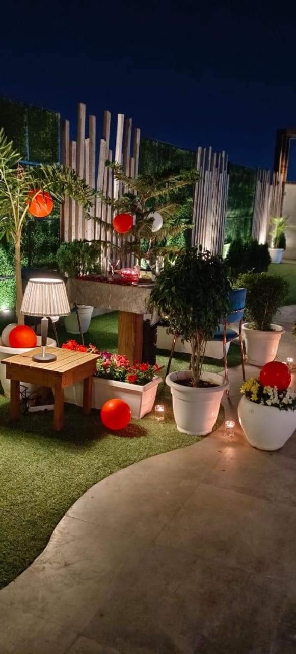 Prime Land Hotel Varanasi Bagian luar foto